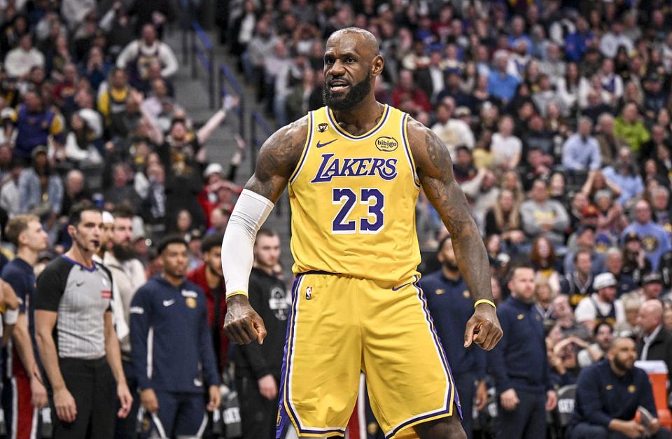 世界杯官方直播软件下载-谁受欢迎不再有争议？NBA球员社媒粉丝数发布 詹姆斯是库里三倍？