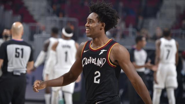 世界杯官方直播软件下载-加时连拿20分干翻篮网！塞克斯顿42分抢戏三巨头